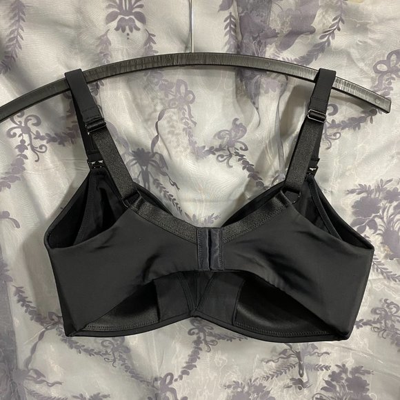 Maternity Bras - Picture 3 of 5